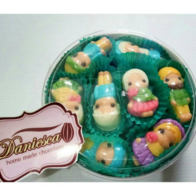 

.CTB couple maulana maulani - coklat karakter couple lucu unik enak halal ( DS BGR )