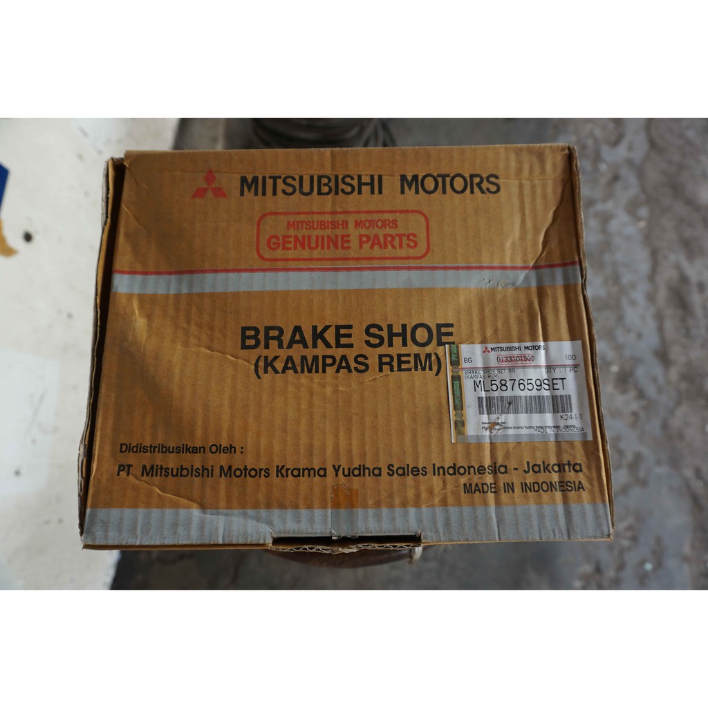 Brake Shoe Kampas Rem Belakang Mitsubishi L300 Diesel ASLI KTB!