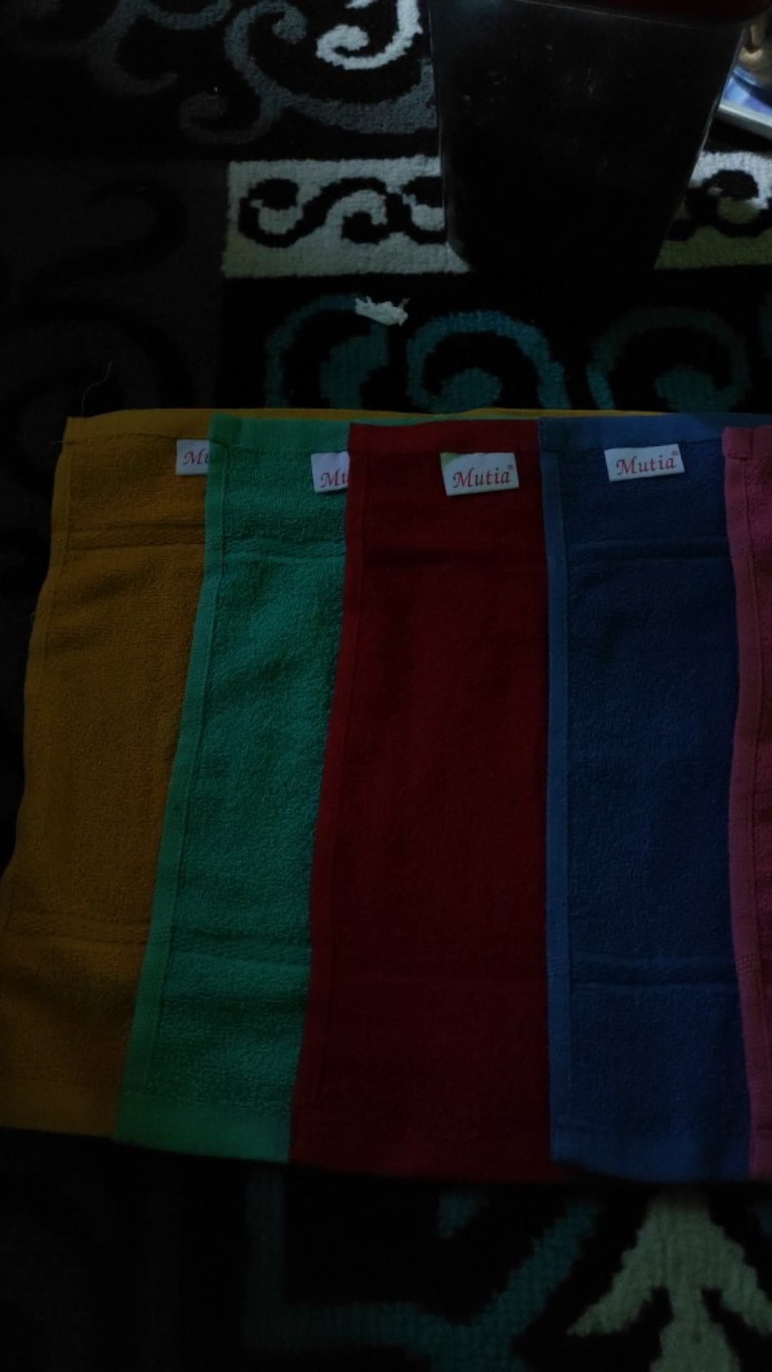 Sapu Tangan Handuk Mutia 30x30 Kualitas Bagus Terlaris