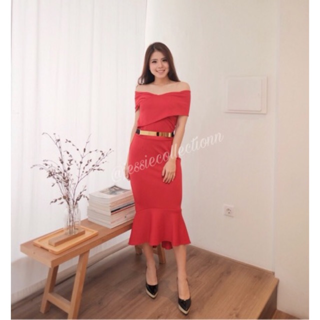 Vanesha Margaretta - Ready 747L dress pesta sabrina duyung bahan scuba