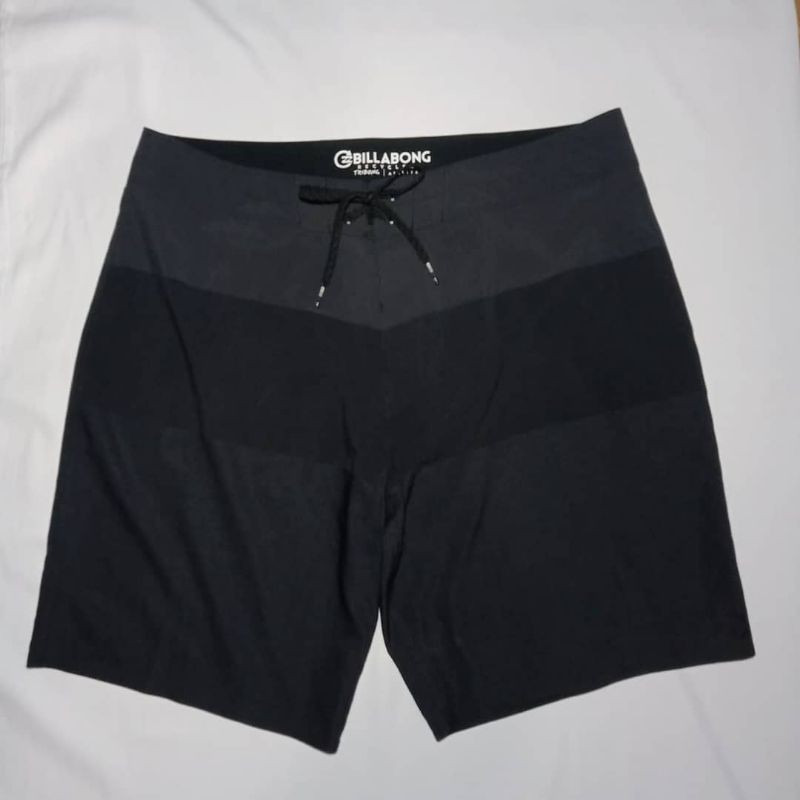 Celana Pantai Billabong Tribong Stealth Boardshorts