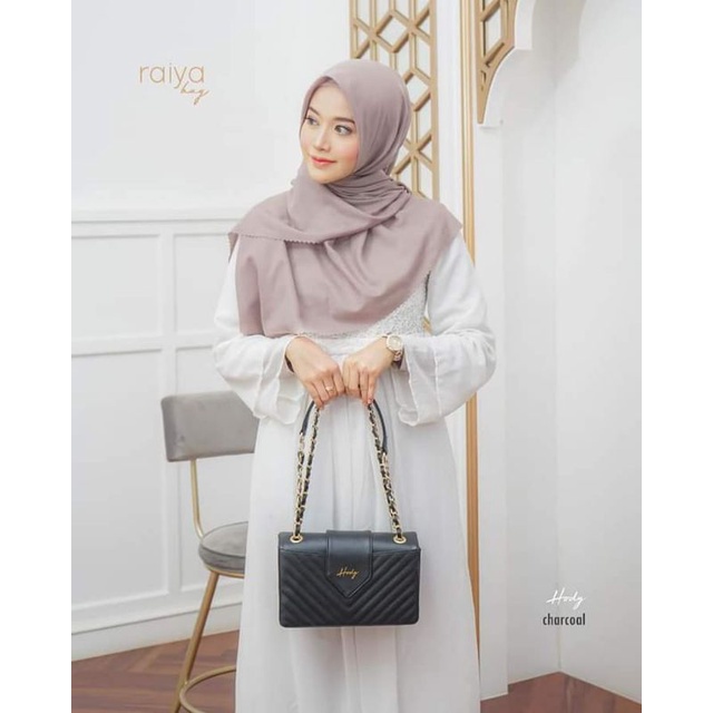 Raiya bag by hoody