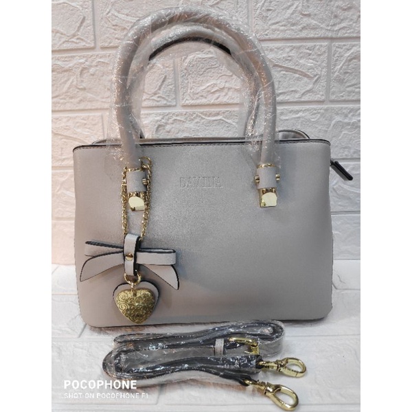 Tas impor Davina 8689