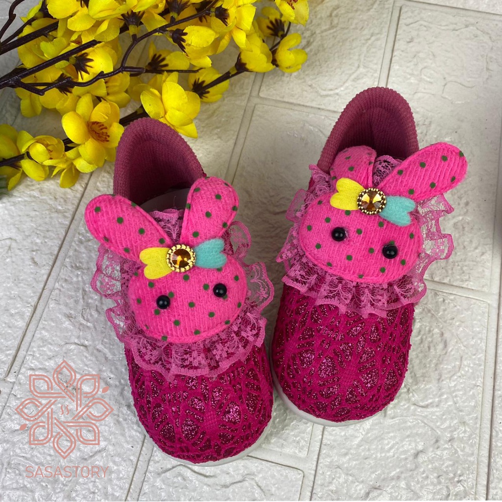 SEPATU SLIP ON ANAK BONEKA BROKAT BUNYI 1 2 3 TAHUN CA47