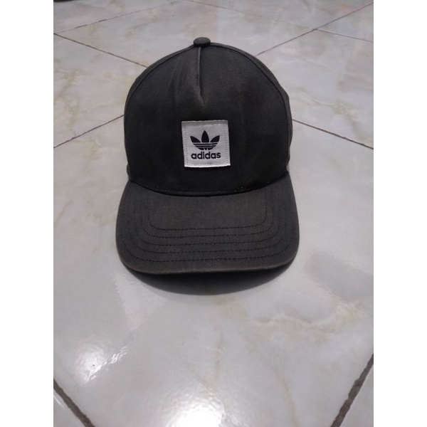 Caps snapback Adidas threefoil
