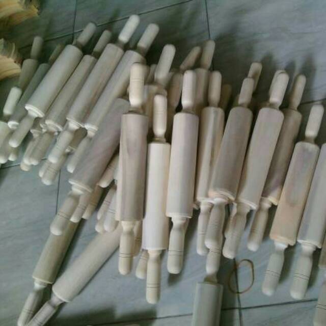 Rolling Pin Kayu MUTER / Roller Penggiling / Penggilas Adonan kue bahan kayu / Rolling Pin Adonan Kue (pegangan muter)