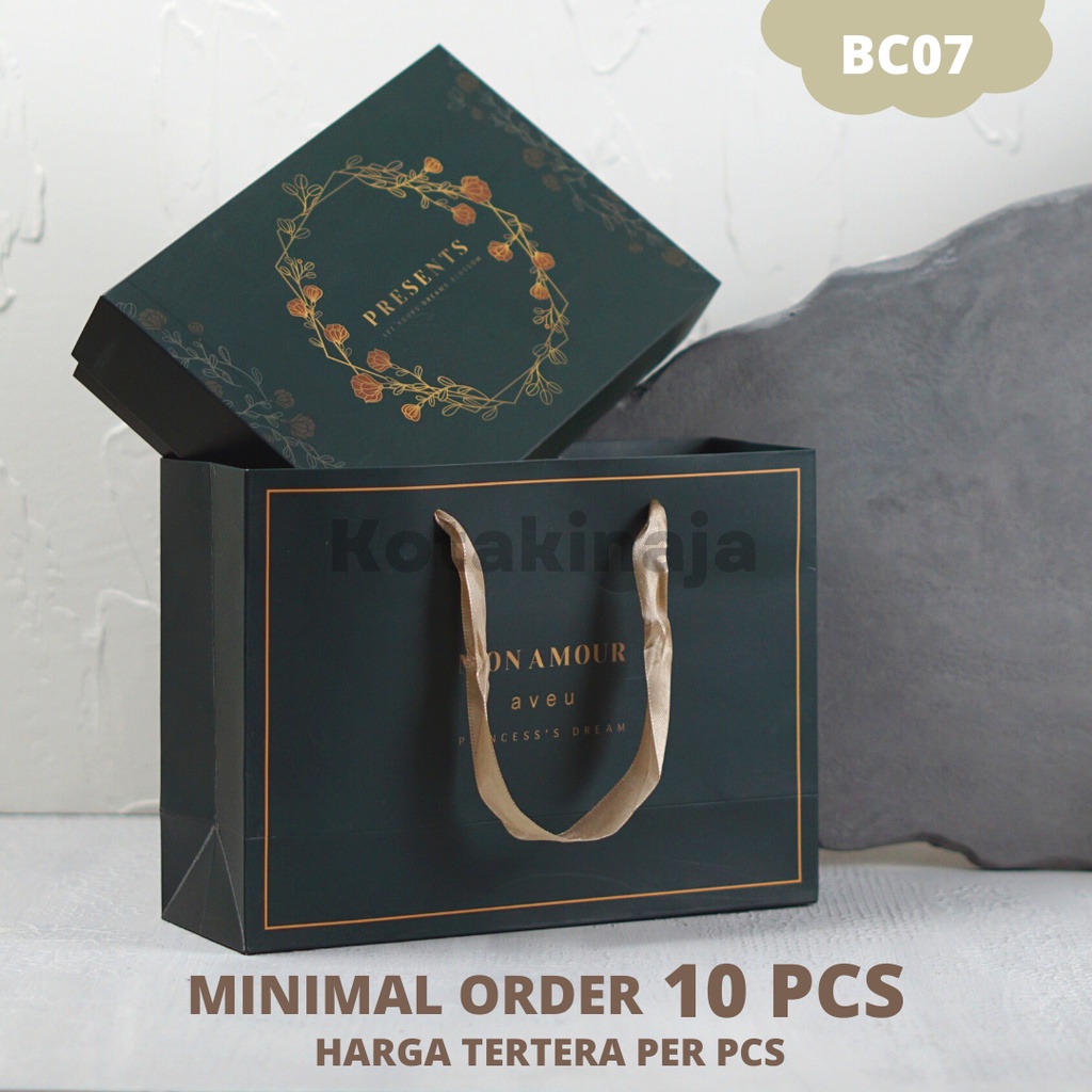

Paperbag Set / Gift Box / Kemasan Hadiah / Box Set / Box Kado I BC07-AA07