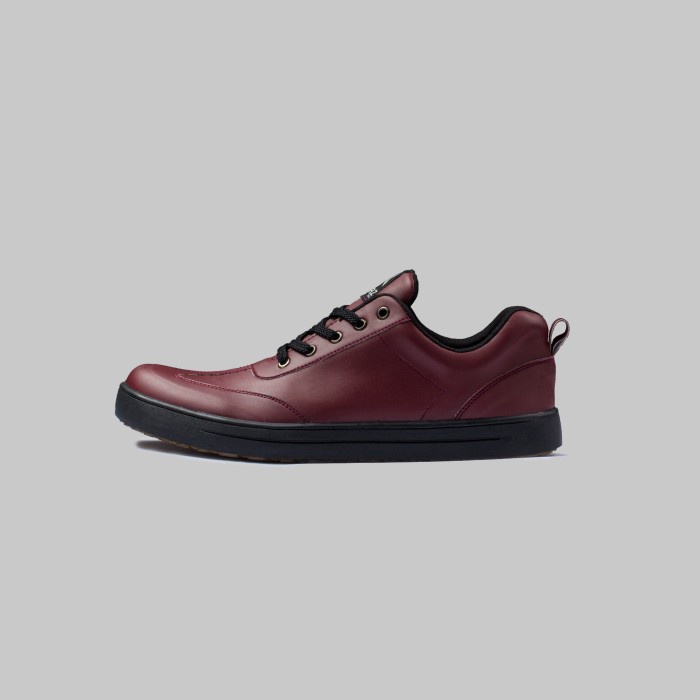 DK01 X NAZREAL Sepatu Sneakers Pria Maroon Terbaru Dalton