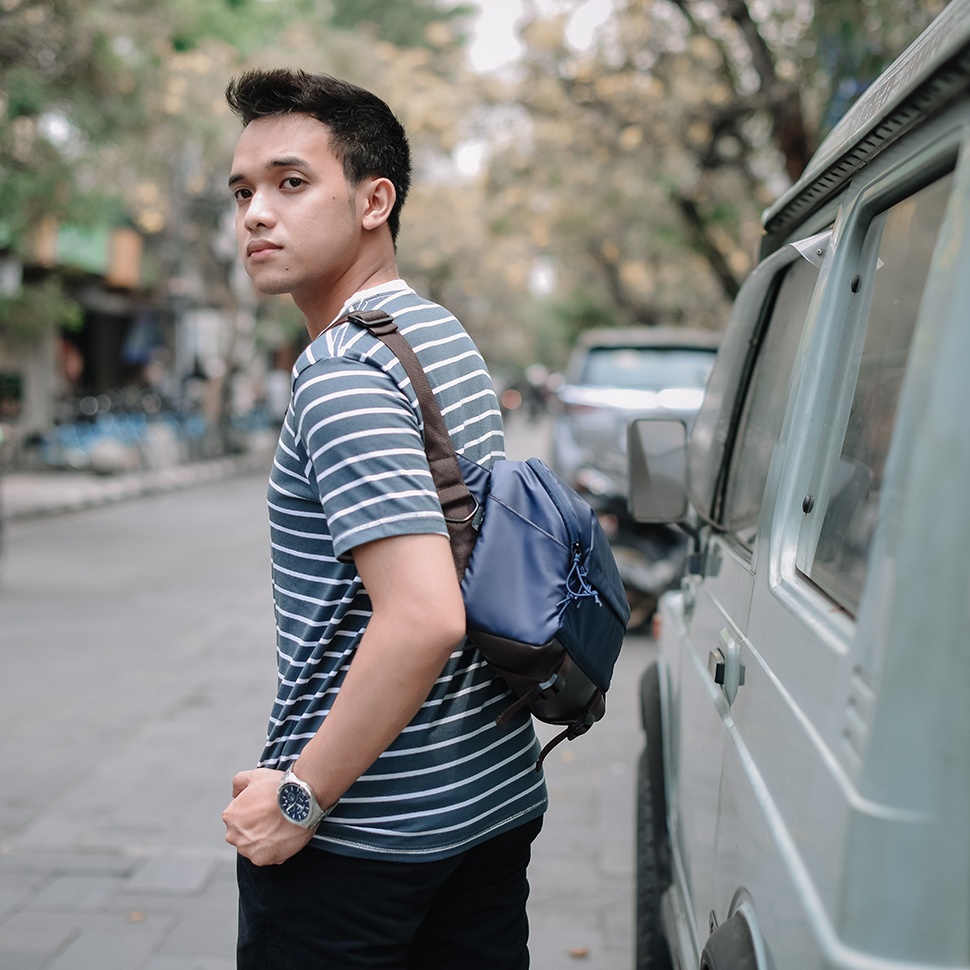 ZOOM NAVY ORIGINAL x ATVA Tas Kamera Selempang Biru Dongker Pria Wanita Unisex Slingbag Lensa DSLR Mirrorless Sling Bag Camera Multifungsi Casual Camera Shoulder Bag Premium Waterproof Shoulderbag Tas Kamera Slempang Bahu Anti Air Keren Terbaru Kekinian