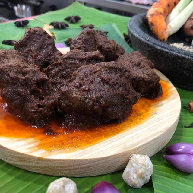 

Frozen Rendang Daging Asli Minang terenak termurah lezat gurih terlaris paling laku halal terdekat