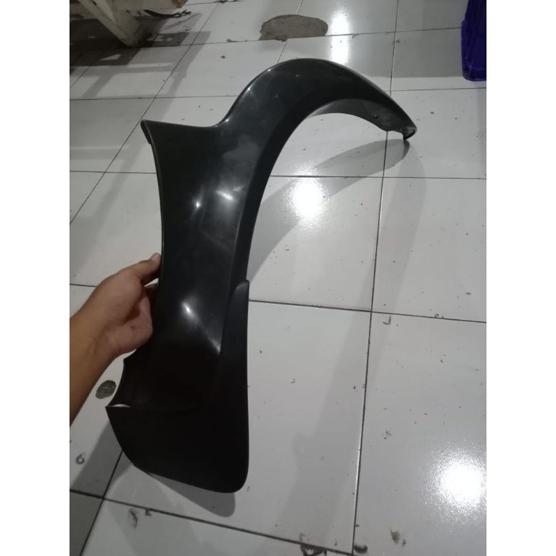 EXTENSION BODY MOULDING / OVEN FENDER ISUZU PANTHER GRAND TOURING ORIGINAL ISUZU GENUINE PART