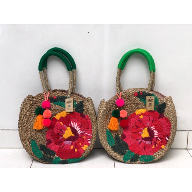 

Natal | Kado Natal | Tas Mendong Sulam Premium