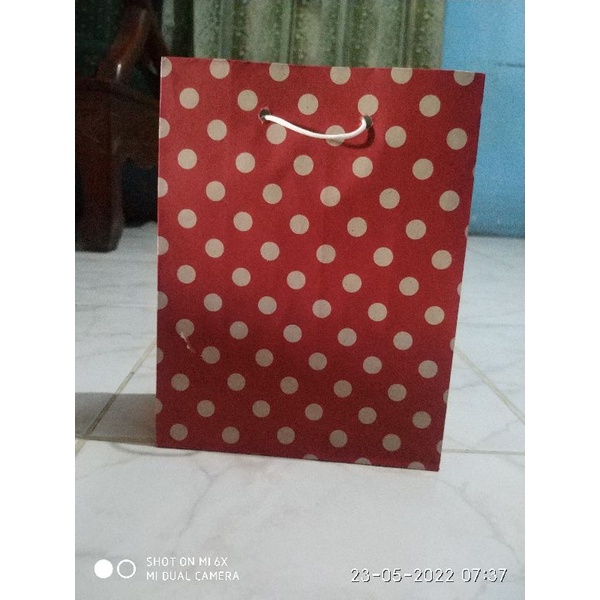 

1 Lusin || Paper bag wafer polkadot ( 17 x 7 x 22)