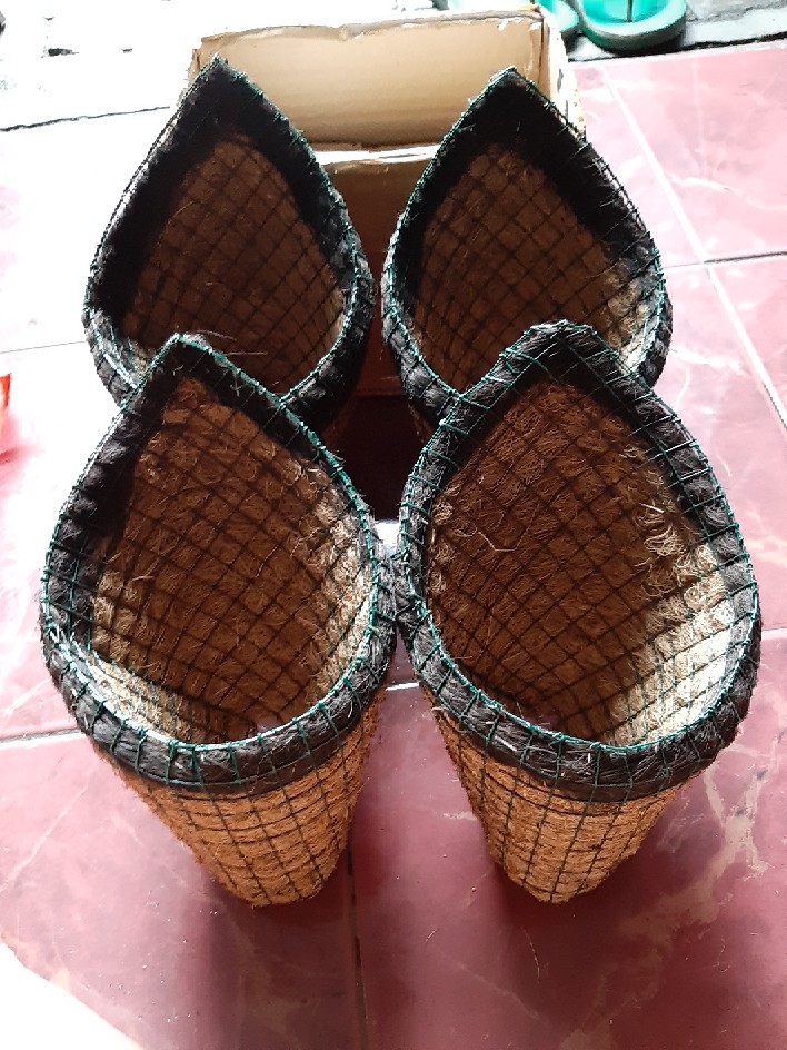 Pot Tempel Kerucut / Pot Sabut Kelapa / Pot Anggrek / Media Tanaman Anggrek