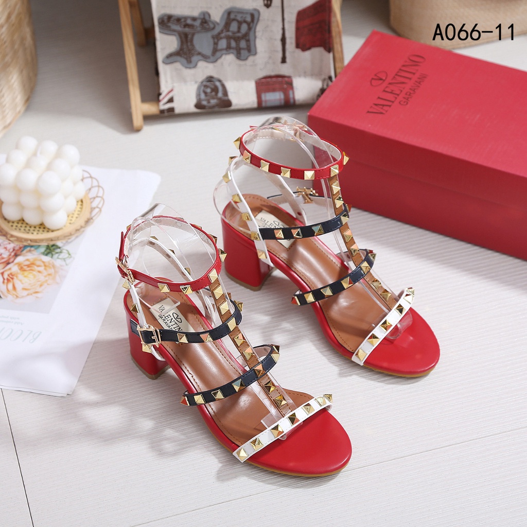 V Heels  A066-11