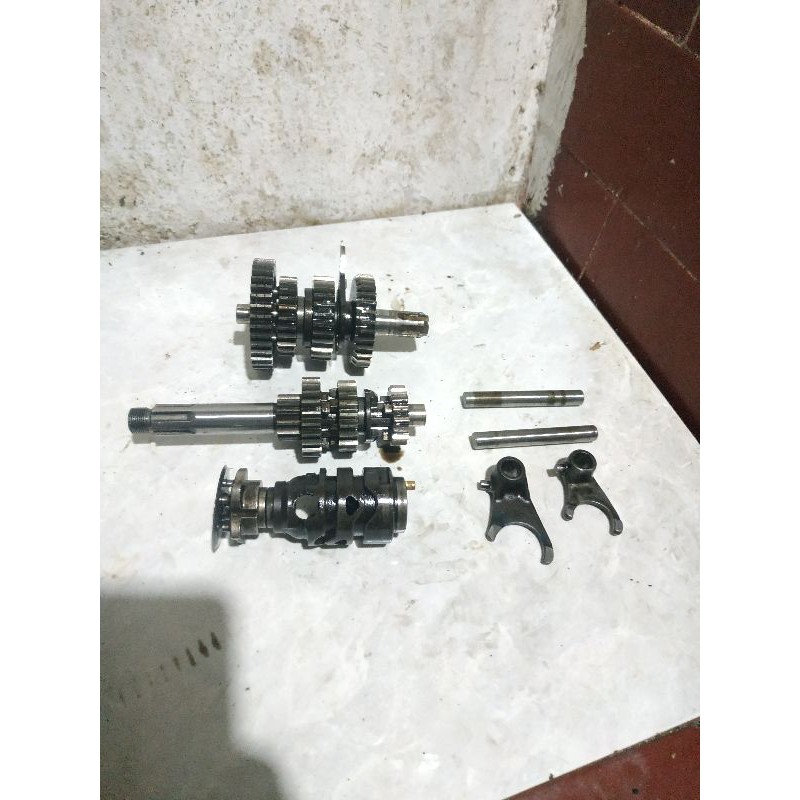 Gigi rasio transmisi Kawasaki Blitz Blitz r Blitz original