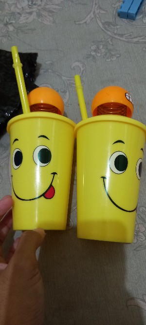 Cuancuy -  Tempat Minum Emoji Gelas Emoticon Boneka Goyang Tumblr Karakter Smile Toeng Termurah