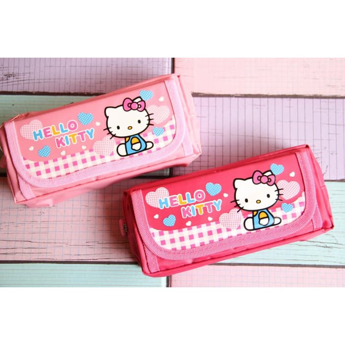 

Kotak pensil seleting double Hello Kitty ITEM No. 1311