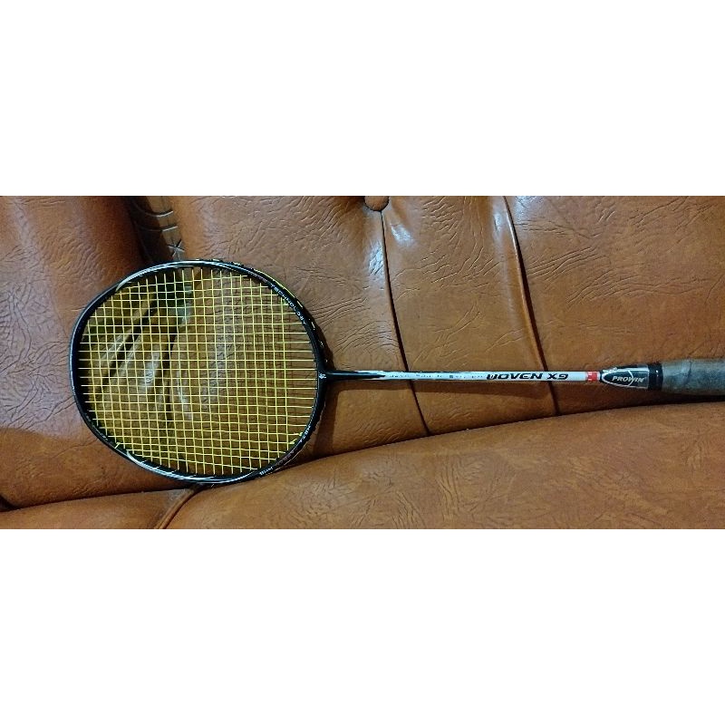raket badminton prowin woven x9