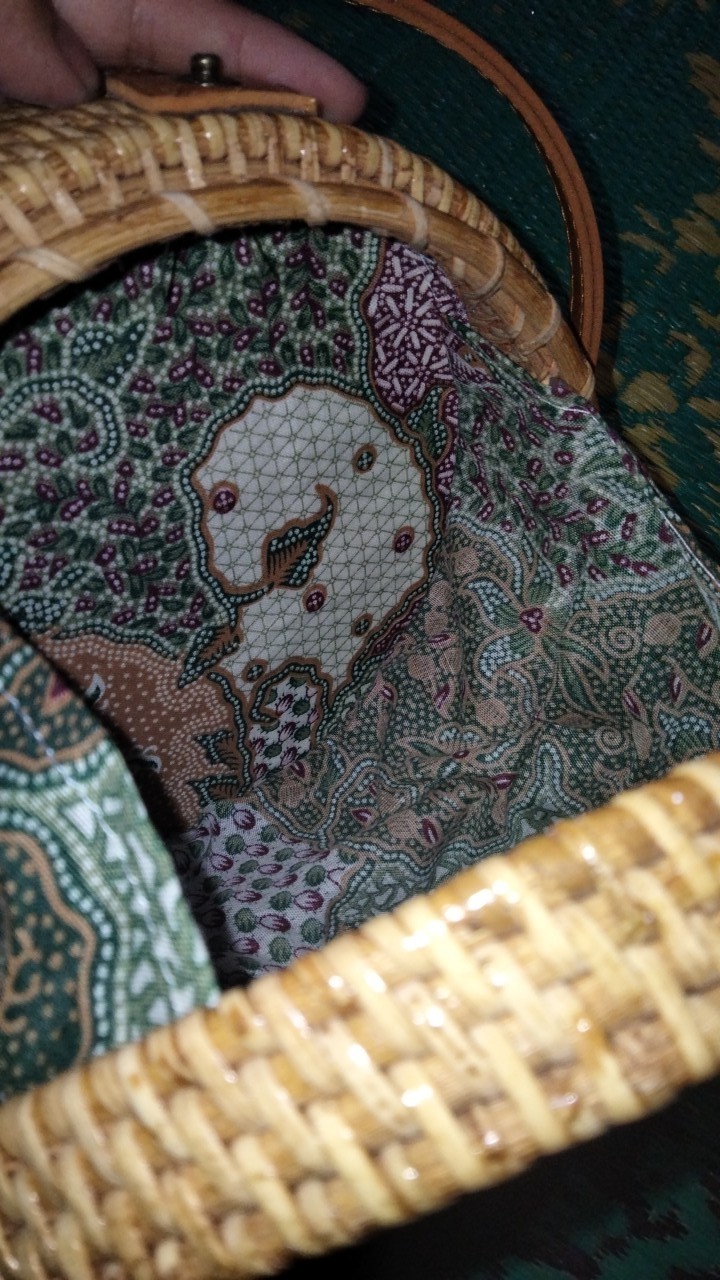 [big Sale] Tas Rotan Bulat Bali Polos Berwarna Ata Murah Diameter 20cm,18cm,15cm