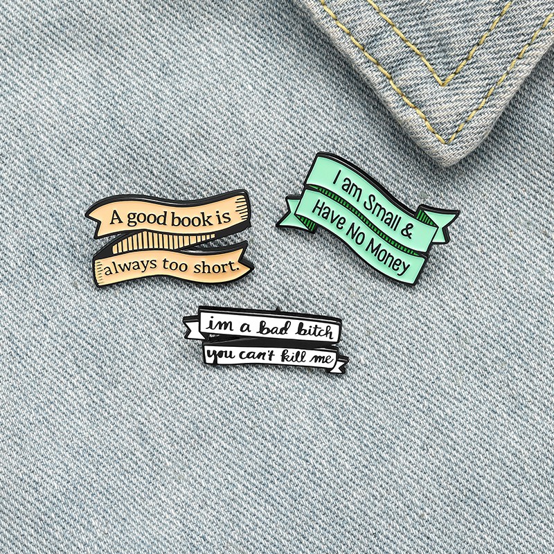 Bros Pin Enamel Bentuk Tulisan Quotes Untuk Aksesoris Tas Ransel / Pakaian / Hadiah