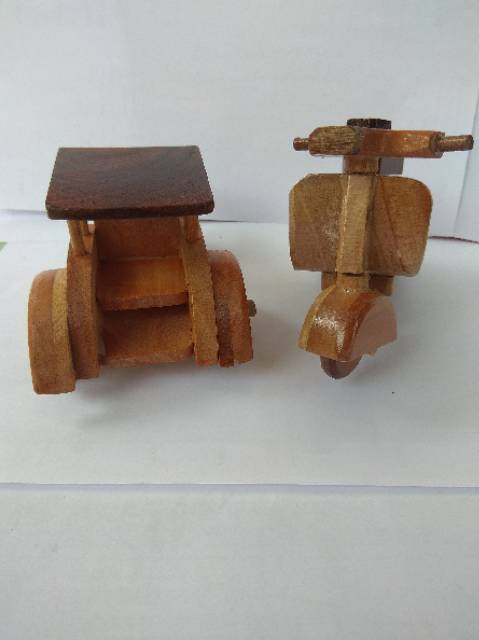 PAKET HEMAT DUO MINIATUR KAYU BECAK DAN VESPA - PAJANGAN DEKORASI RUMAH - SOUVENIR MURAH KHAS JOGJA