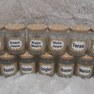 Toples bumbu dapur bahan kaca ukuran kecil 1 set isi Toples bumbu dapur bahan kaca ukuran kecil 1 set isi