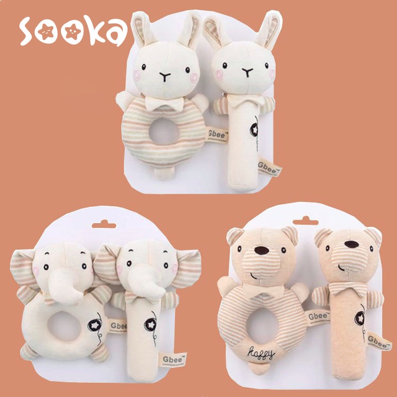 SOOKA Boneka 2 Pcs Rattle Stick Karakter Dengan Busa Dalam Organic Cotton / Rattles Mainan Bayi Bunyi Menangkan  SK-GGA1061