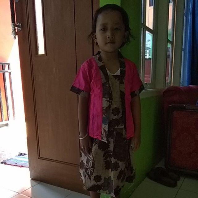 Kutu Baru Anak Usia 1,2,3,4,5,6,7,8,9,10,11,12 Tahun Setelan Kebaya Lengan Pendek + Rok Batik