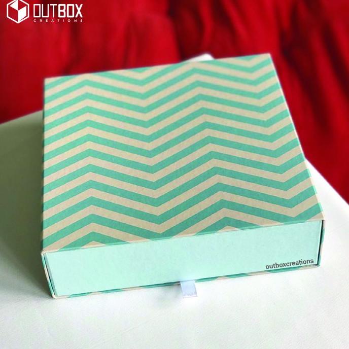 

Premium Product!!! Gift Box Kotak Kado Hampers - Paling Diminati