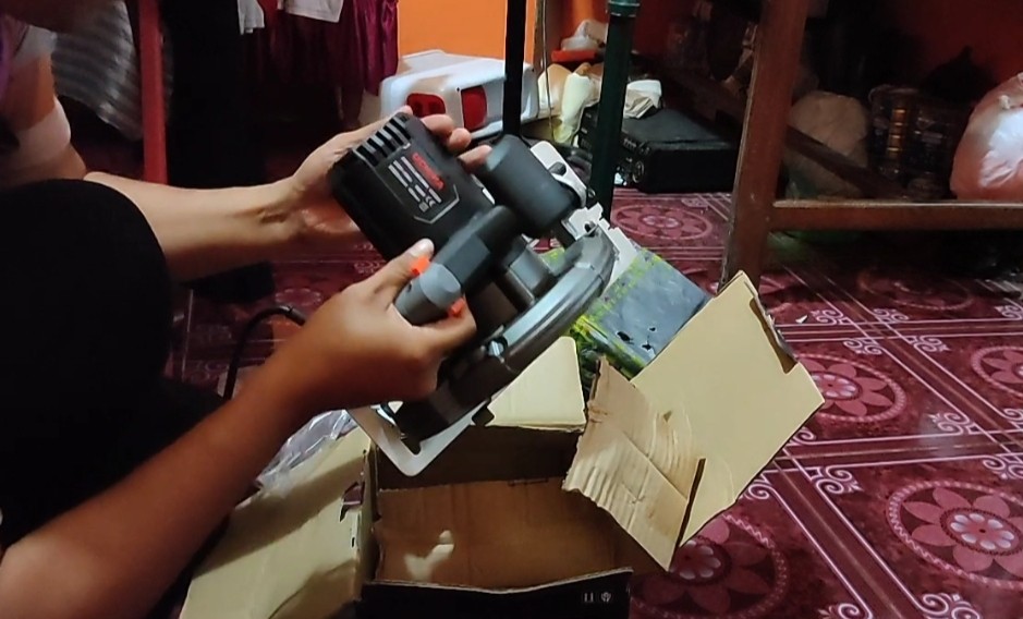 Circular Saw Uchiha Circle Saw Mesin Gergaji Kayu Triplek Uchiha Asli