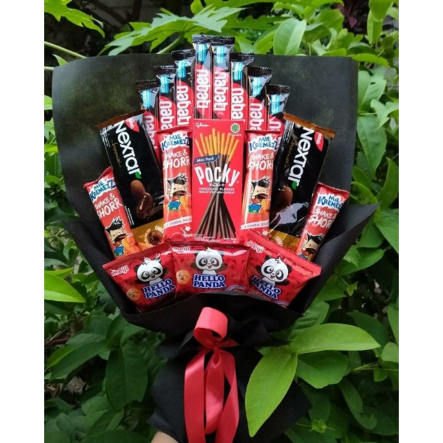 CUSTOM BUKET /paket/bingkisan Snack Ulang Tahun/Ultah/ Wisuda/Kado/Hadiah