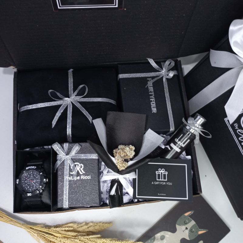 [FOURTY] HAMPERS COWOK PREMIUM GIFT BOX COWOK KADO ULANG TAHUN HADIAH WISUDA