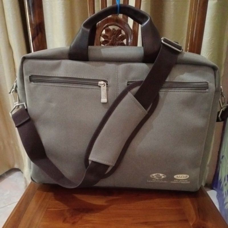 Tas Laptop Golden Bell