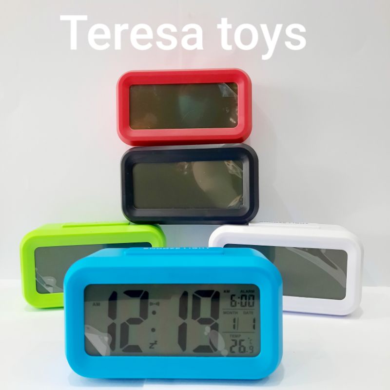 Jam digital. Jam meja digital.