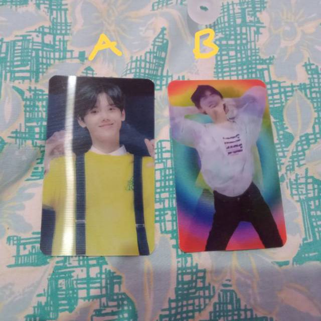 Minhee Lenticular Photocard