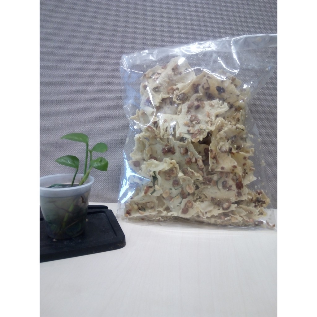 

Rampeyek / rempeyek / peyek Garing / peyek kacang/kcgijo/rebon (MEDIUM)