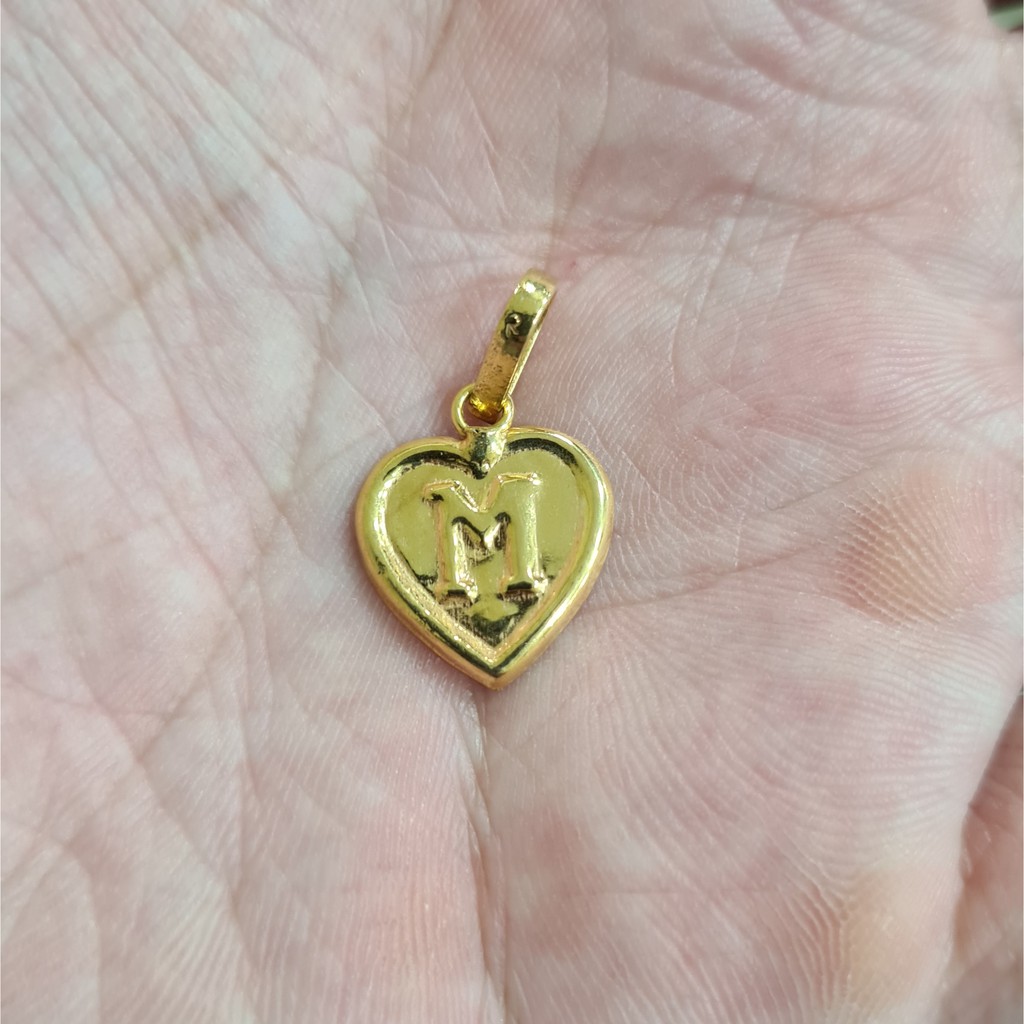 Liontin Emas Muda Love Huruf M Setengah Gram