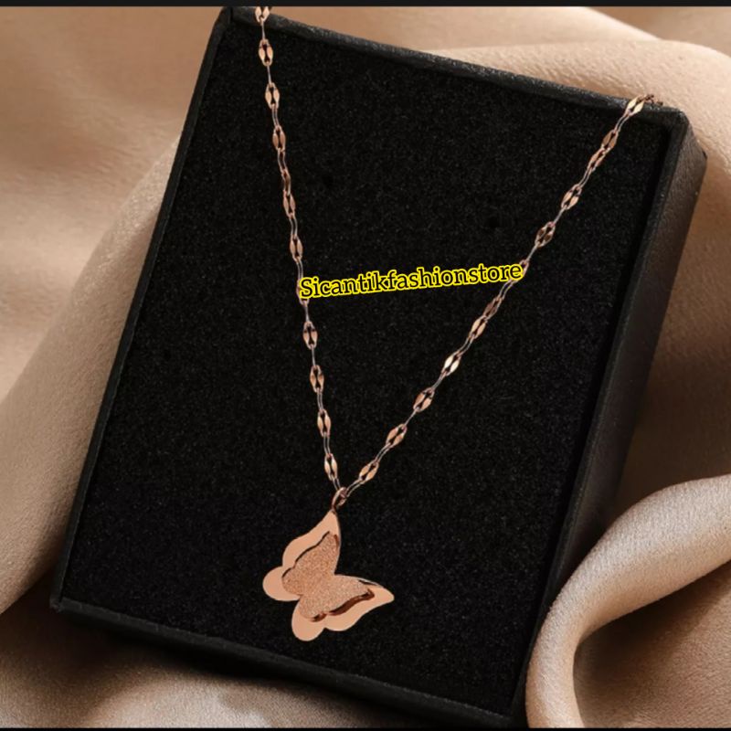 Kalung Titanium Pecah Kopi Rose Gold Liontin Kupu kupu Rose Gold Anti Karat selamanya Kalung Wanita Kupu-kupu Kekinian Mewah Terbaru Terlaris