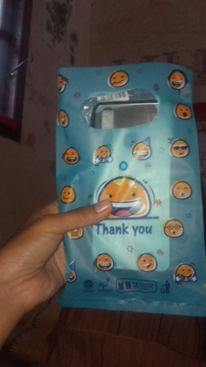 Kantong Plastik Smile Ukuran 28