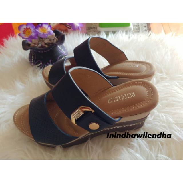 Sandal wanita merk peter keiza