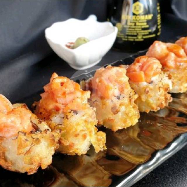 

Creamy Double Salmon Agemono Roll