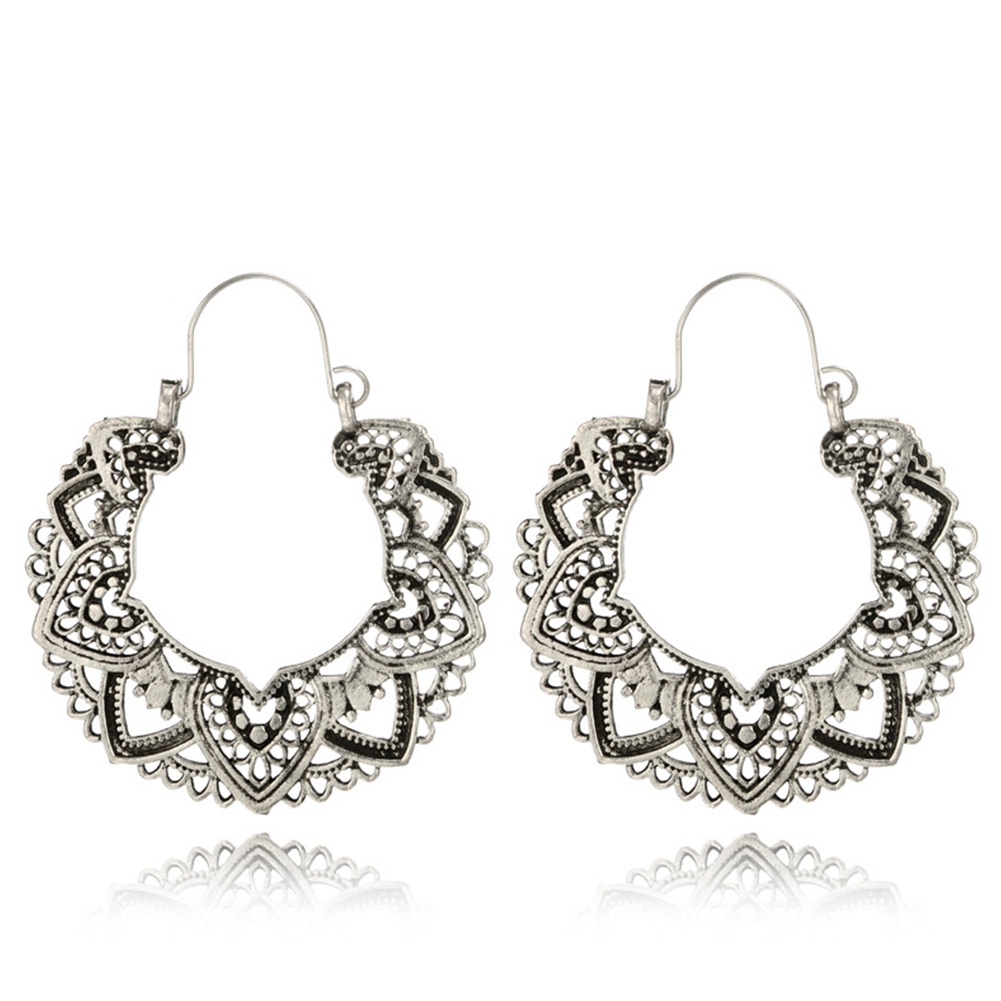 Anting Hoop Bentuk Hati Geometris Model Hollow out Gaya Vintage Untuk Wanita
