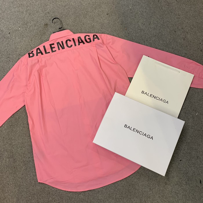 

Dijual Balenciaga Pink Logo Shirt + Box Fakebill & Paperbag Diskon