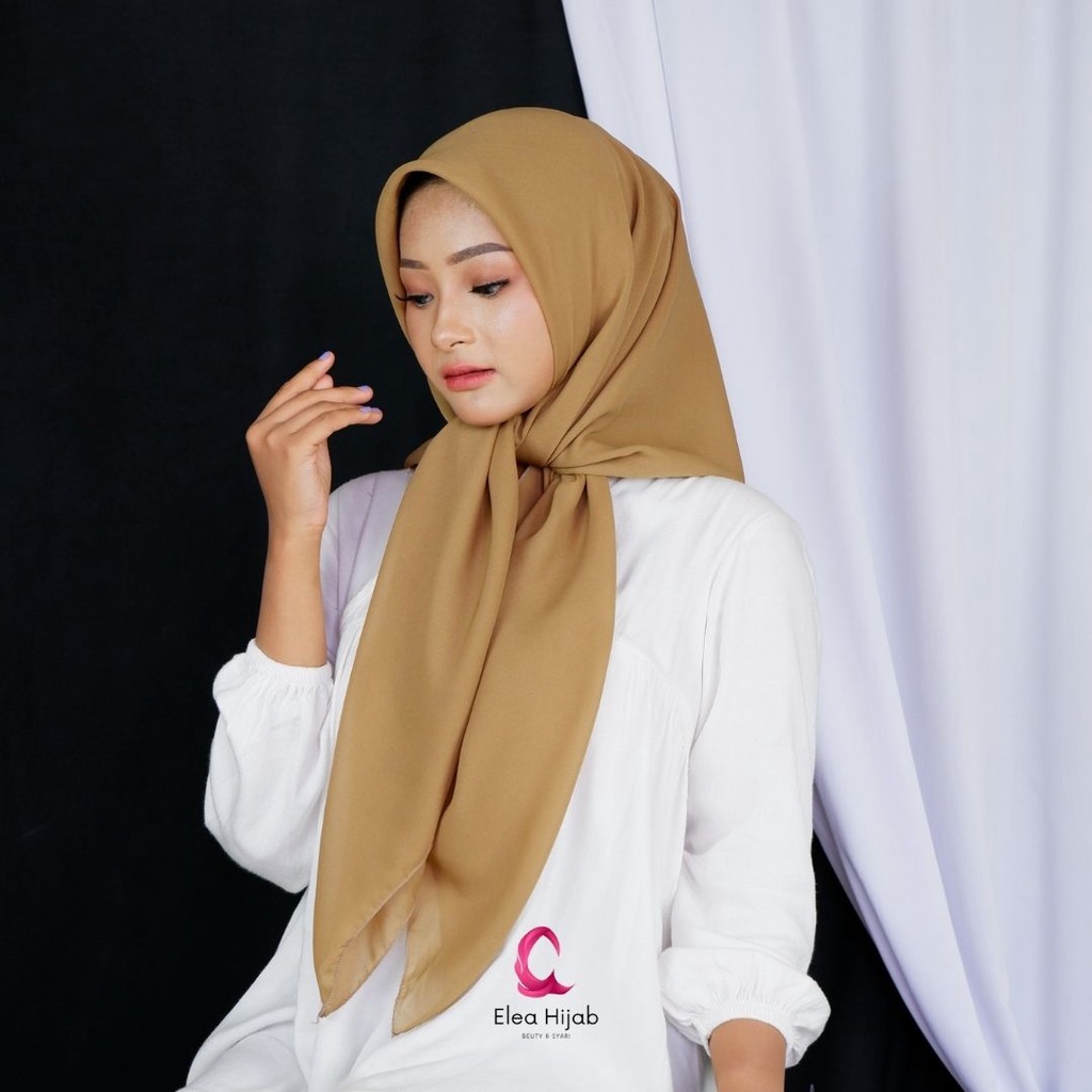 Segi empat Bella Square Polycotton Laudya Polos