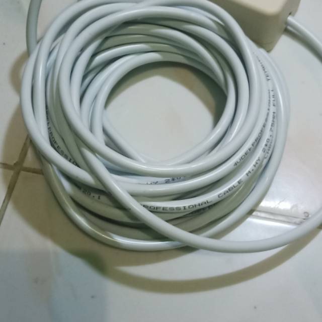 KABEL OLOR STOP KONTAK ISI 3  PANJANG 6 METER