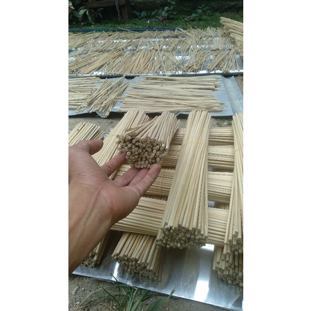 Tusuk sate  40cm runcing