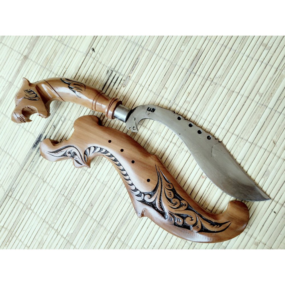 Kujang Ukir Macan