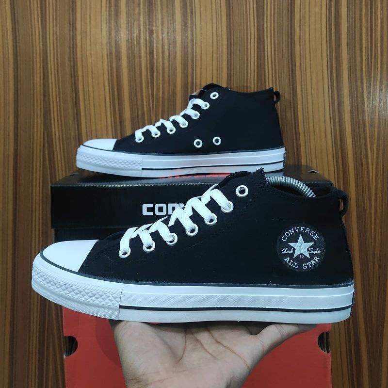 SEPATU SEMI BOOTS DEWASA DAN ANAK TERBARU SEPATU PRIA DAN WANITA BISA COD SEPATU SNEAKERS