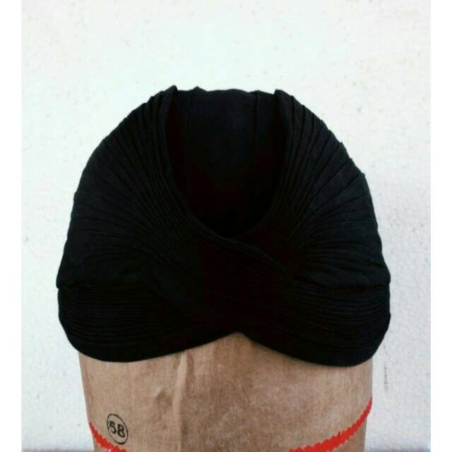 Blangkon Hitam polos